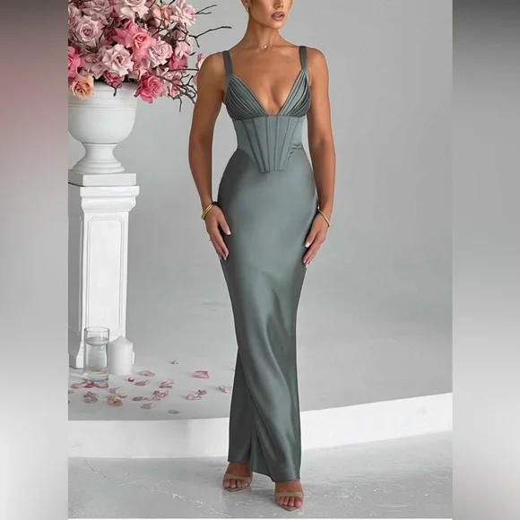 Babyboo Shae Maxi Dress - Sage - Picture 6 of 9